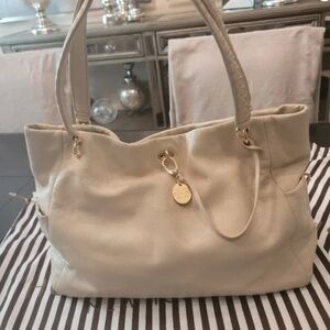 Henri Bendel Cream Shoulder Bag detailed Leather accents & gold hardware Tote
